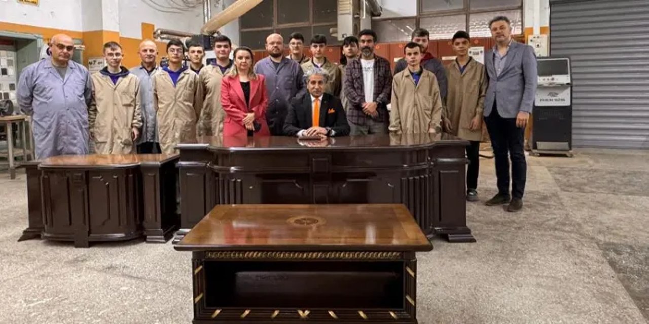 Ordu’da Vali Yazıcıoğlu’nun makam masası restore edildi!