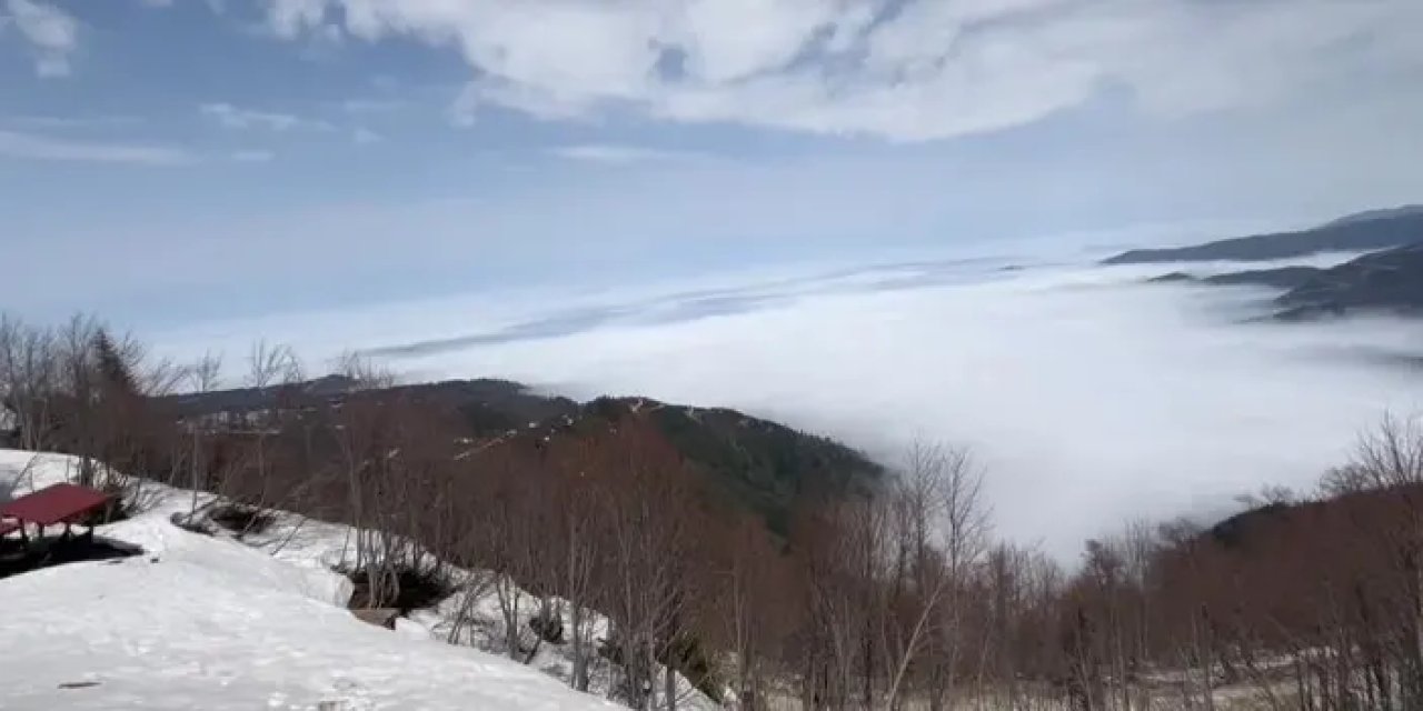 Rize’de Handüzü Yaylası’nda sis denizi görenleri mest etti!