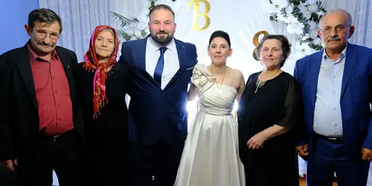 Elif Yasemin Aydoğan ile Barışcan Atmaca evlilik yolunda ilk adımı attı