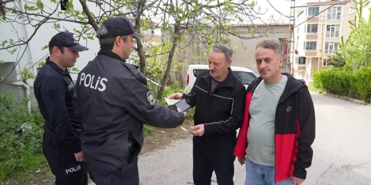 Samsun’da alkışlık hareket! İçi dolu cüzdanı polise teslim etti