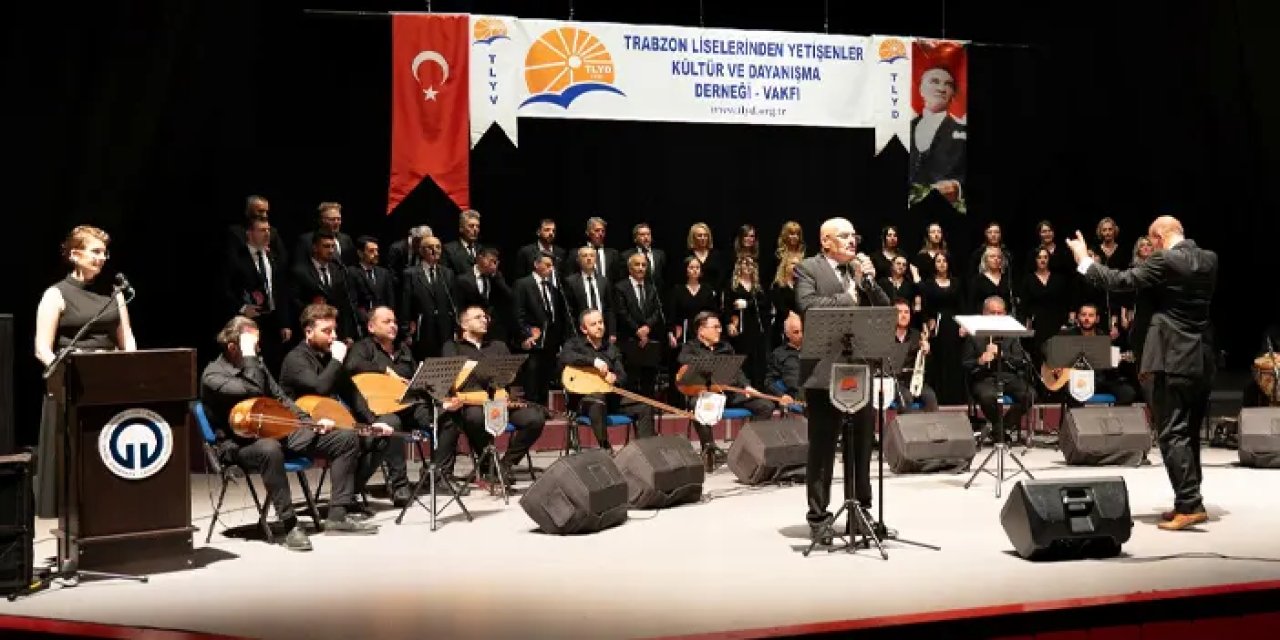 TLYD THM Korosu’nun ‘Çoban Yıldızı’ ayakta alkışlandı