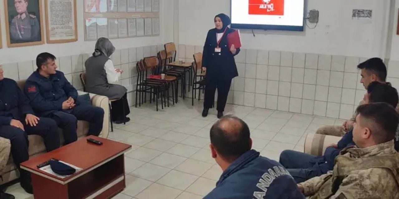 Bayburt’ta jandarma personeline şiddetle mücadele eğitimi!