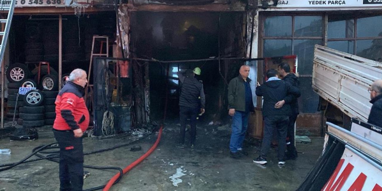 Rize’de oto döşeme atölyesinde yangın!