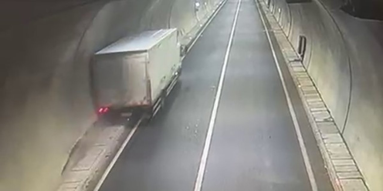 Artvin karayolunda kaza! Kamyon tünel duvarına çarptı