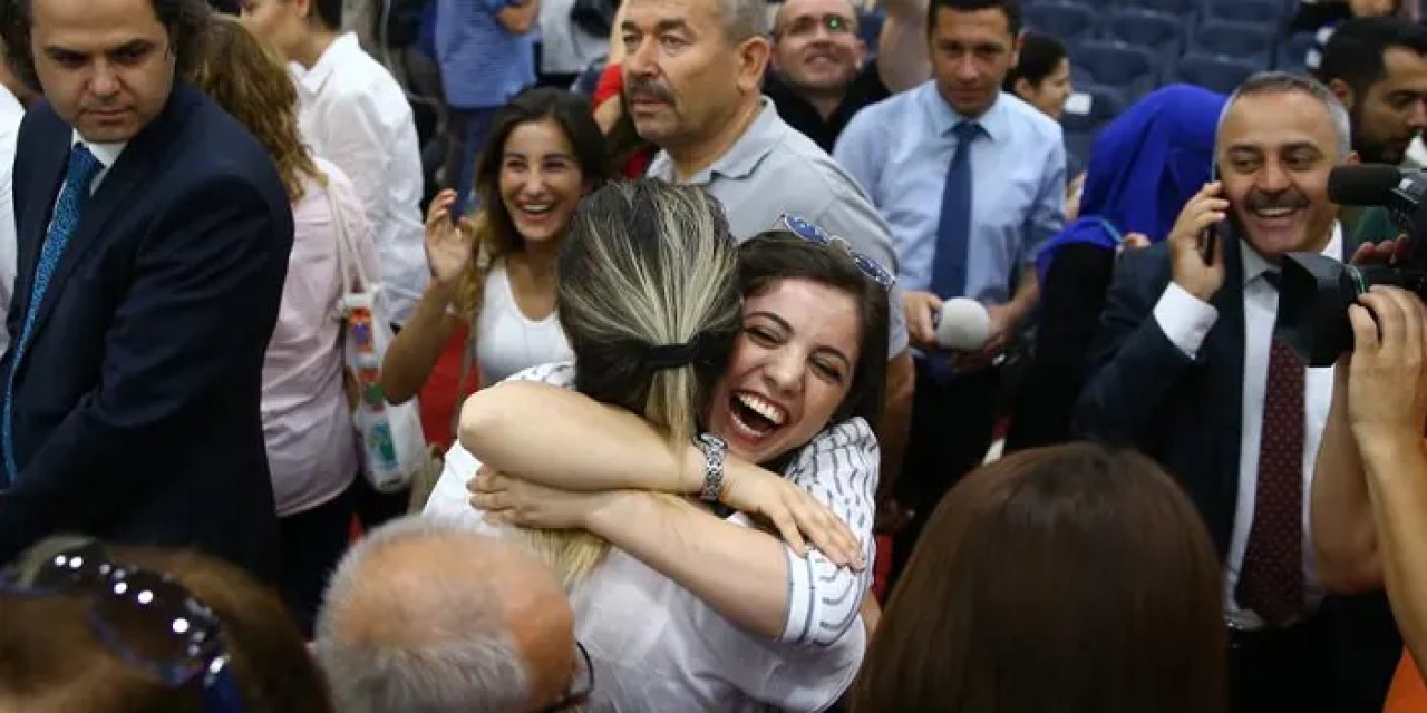 Sözleşmeli öğretmen alımı! Başvurular nereden ve nasıl yapılır? Ne zaman sona erecek? Süre uzatılacak mı? Uzatıldı mı?