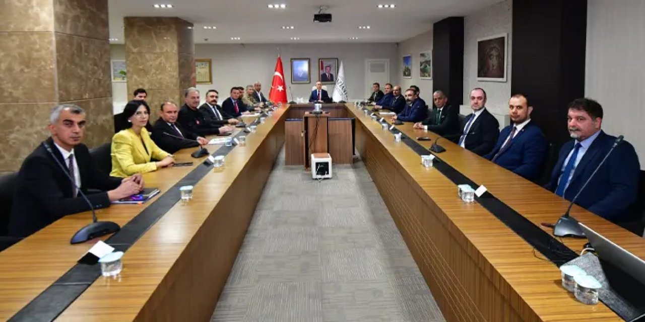 Gaziantep'te Trabzonspor - Galatasaray maçı için toplanıldı!