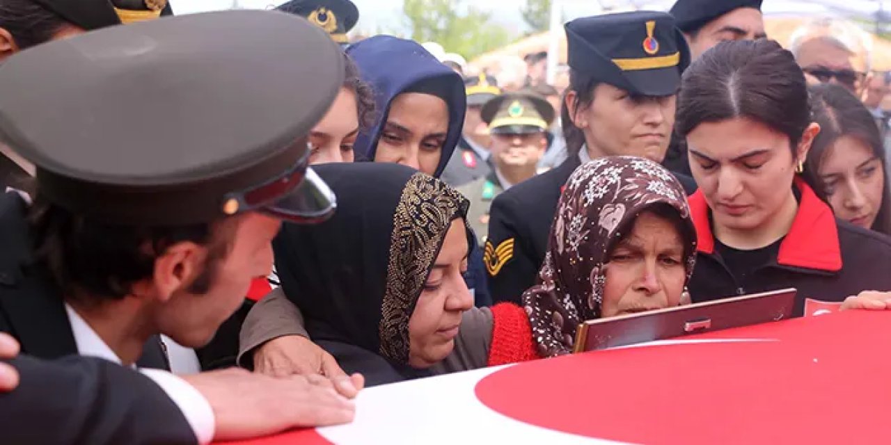 Afyonkarahisar'da şehit Önder Özen son yolculuğuna uğurlandı