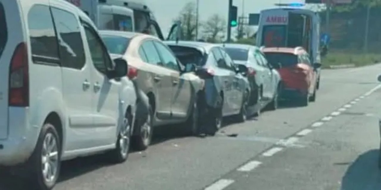 Giresun’da zincirleme kaza! 2 kişi yaralandı