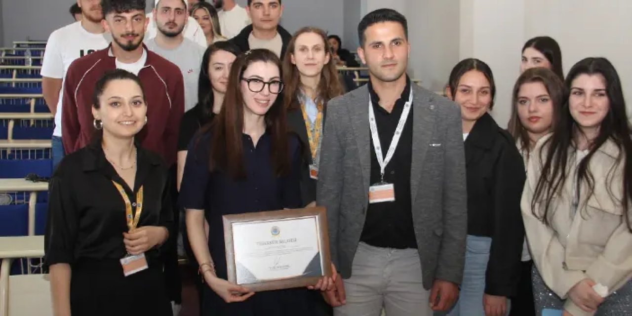 TTB Genel Sekreteri Nazlı Genç, öğrencilerle söyleşide buluştu