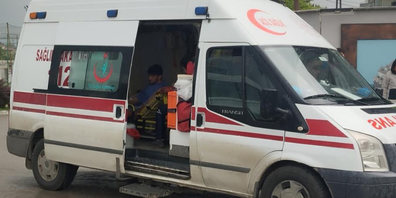 Samsun’da hafif ticari araç motosikletliye çarptı!