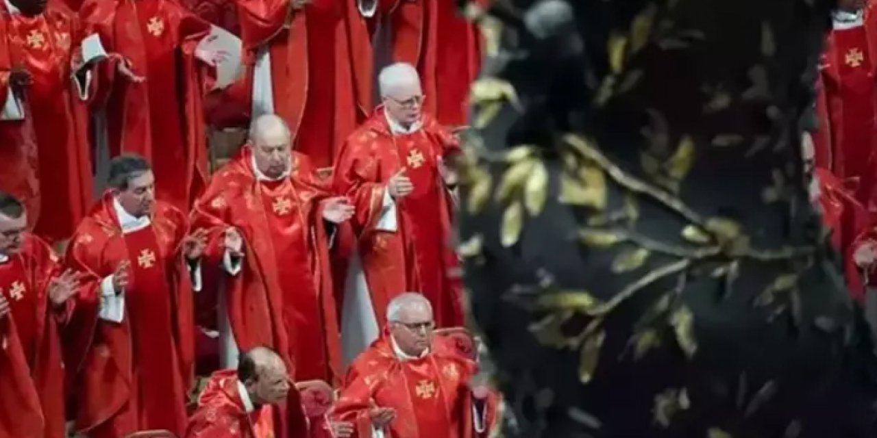 Yeni Papa kimdir? Yeni seçilen Papa kaç yaşında?