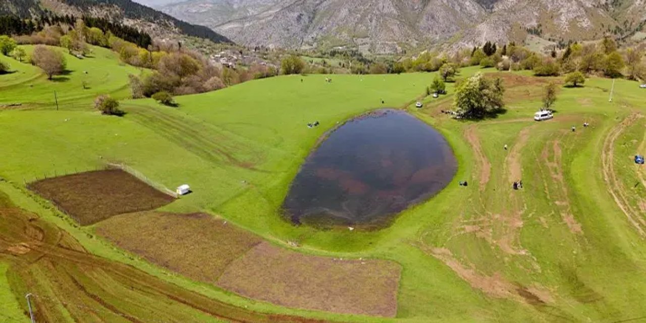 Kar sularıyla hayat buldu: Tosunlu Gölü doğaseverlerin gözdesi
