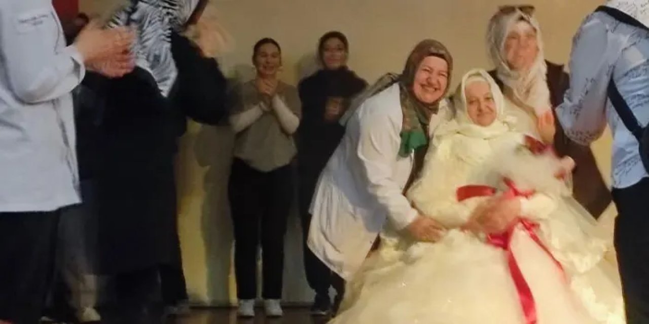 65 yıllık bekleyiş mutlulukla sonlandı: Öğrencilerden gelinlik sürprizi