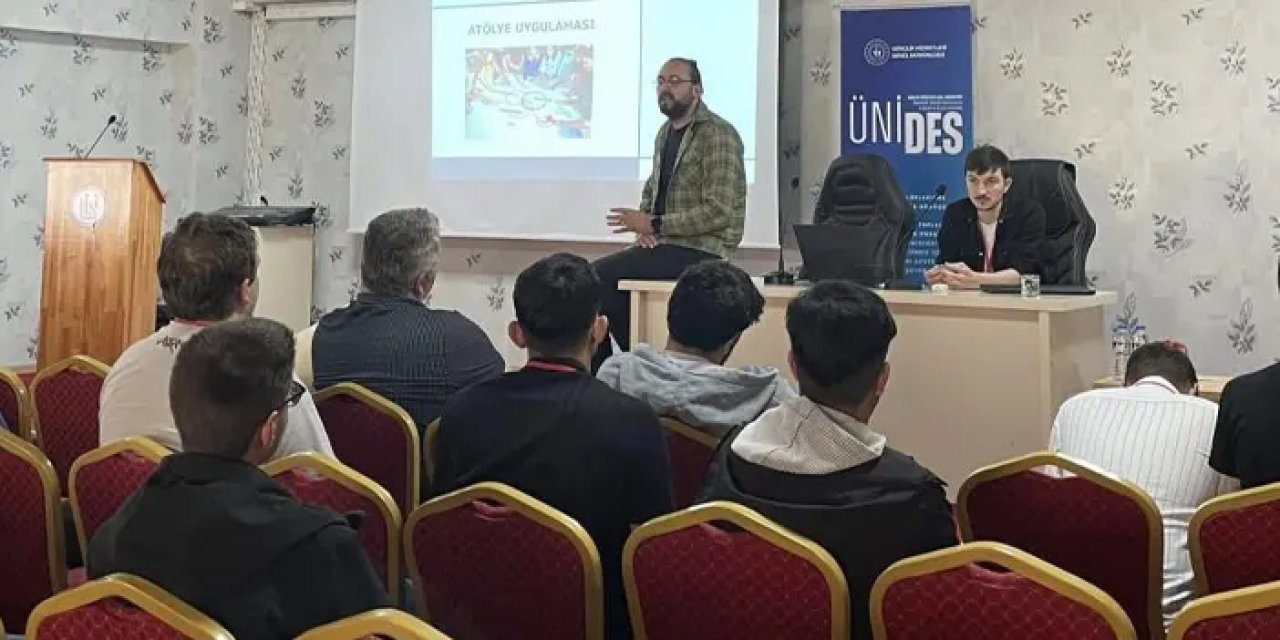 Bayburt’ta iş hayatına ilk adım projesi kapsamında seminerler!