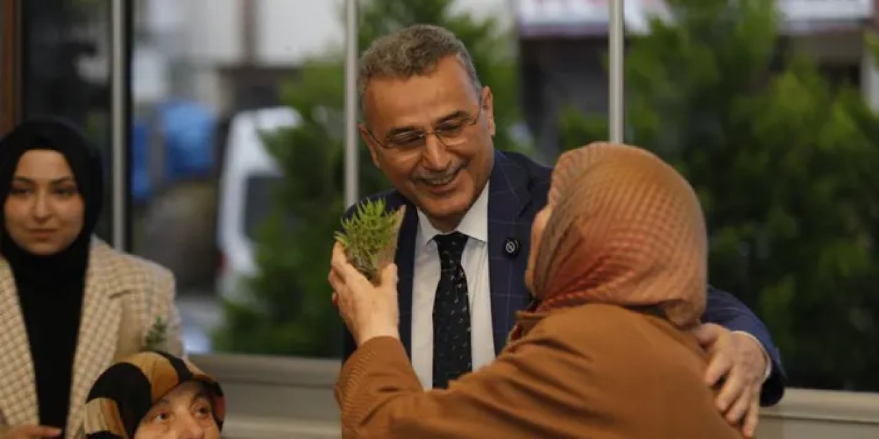 Samsun İlkadım Belediye Başkanı Kurnaz, anneleri unutmadı