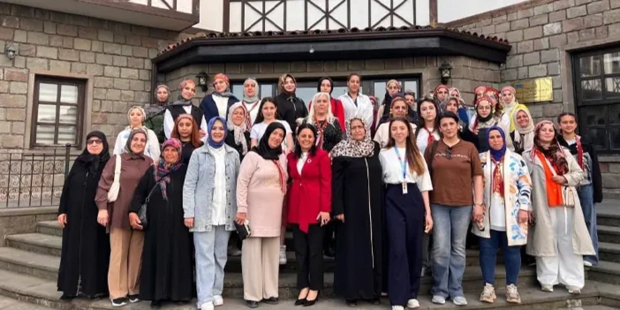 Rize'de Anneler gününde anlamlı buluşma