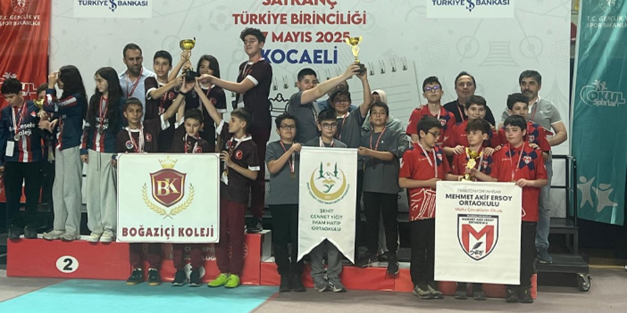 Trabzon MAE Ortaokulu Türkiye 4.sü oldu