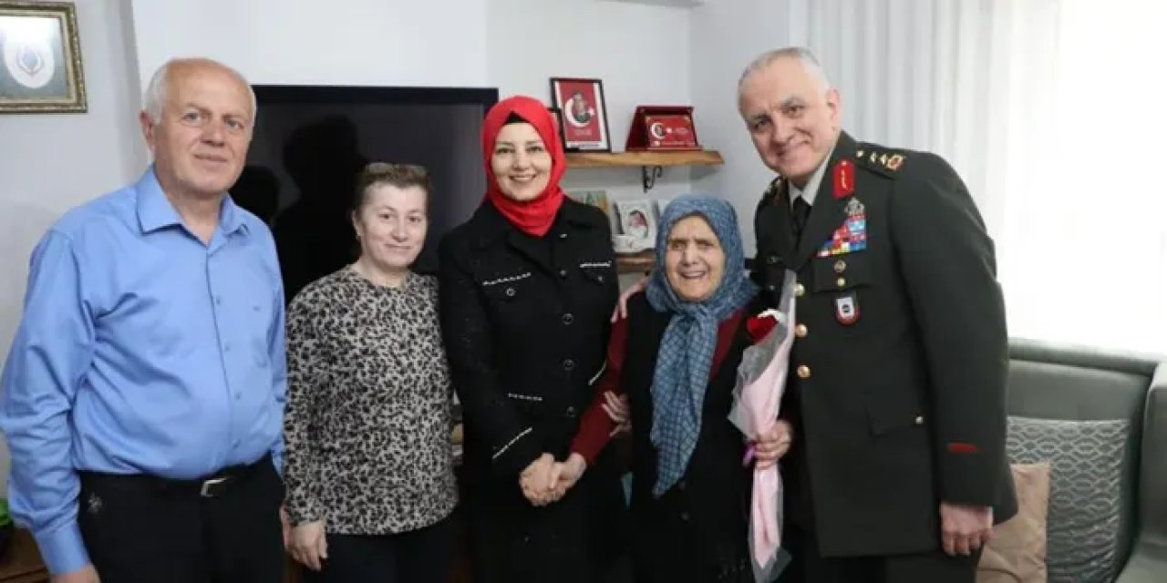 Samsun Garnizon Komutanı Ala’dan şehit annesine ziyaret