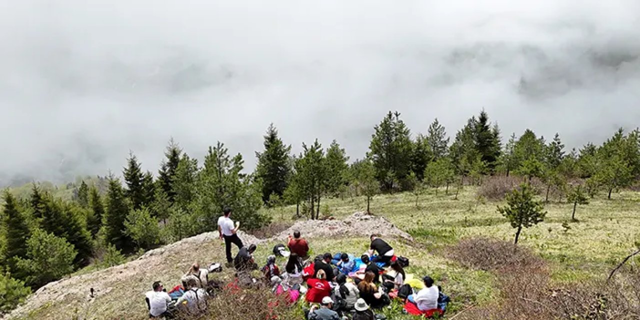 Gümüşhane'de doğaseverler yaylaların tadını çıkardı