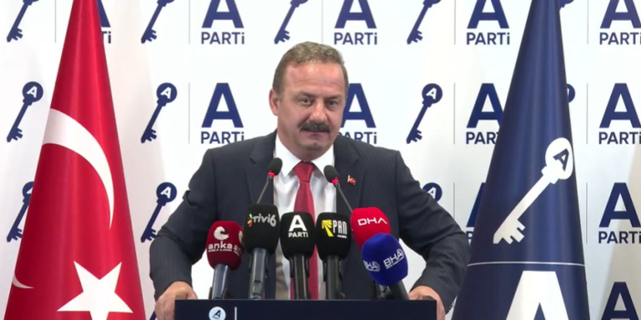 Yavuz Ağıralioğlu: "DEM oldu barış havarisi"