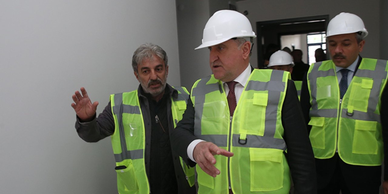 Bakan Bak'tan Rize'de öğrenci yurdu inşaatına inceleme