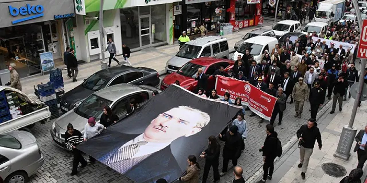 Artvin ve Gümüşhane'de "Aile Haftası" yürüyüşü