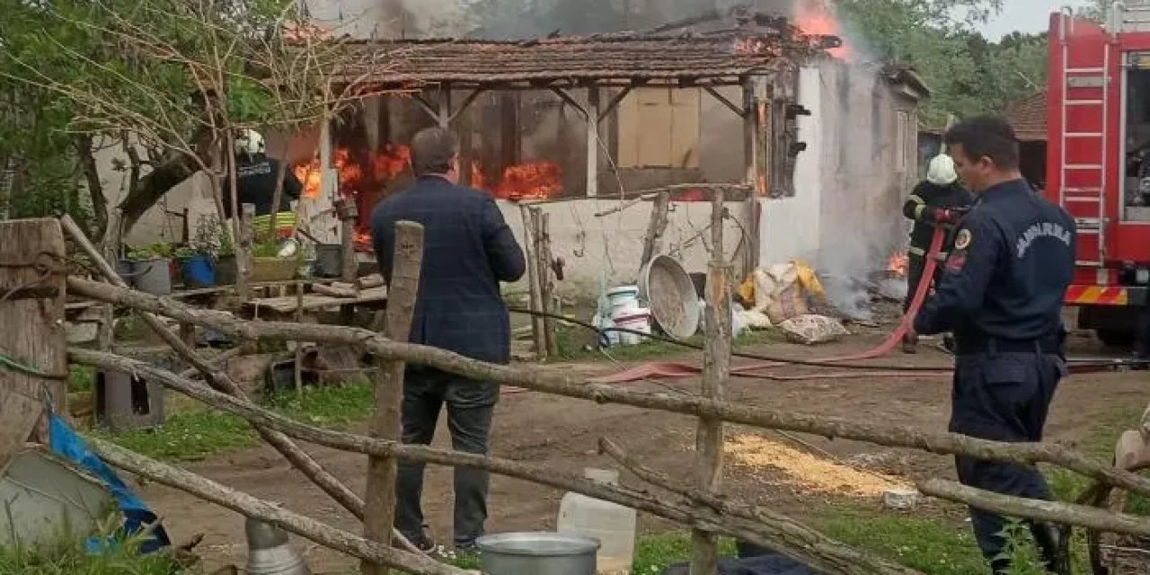 Samsun’da korkunç yangın! Ev küle döndü