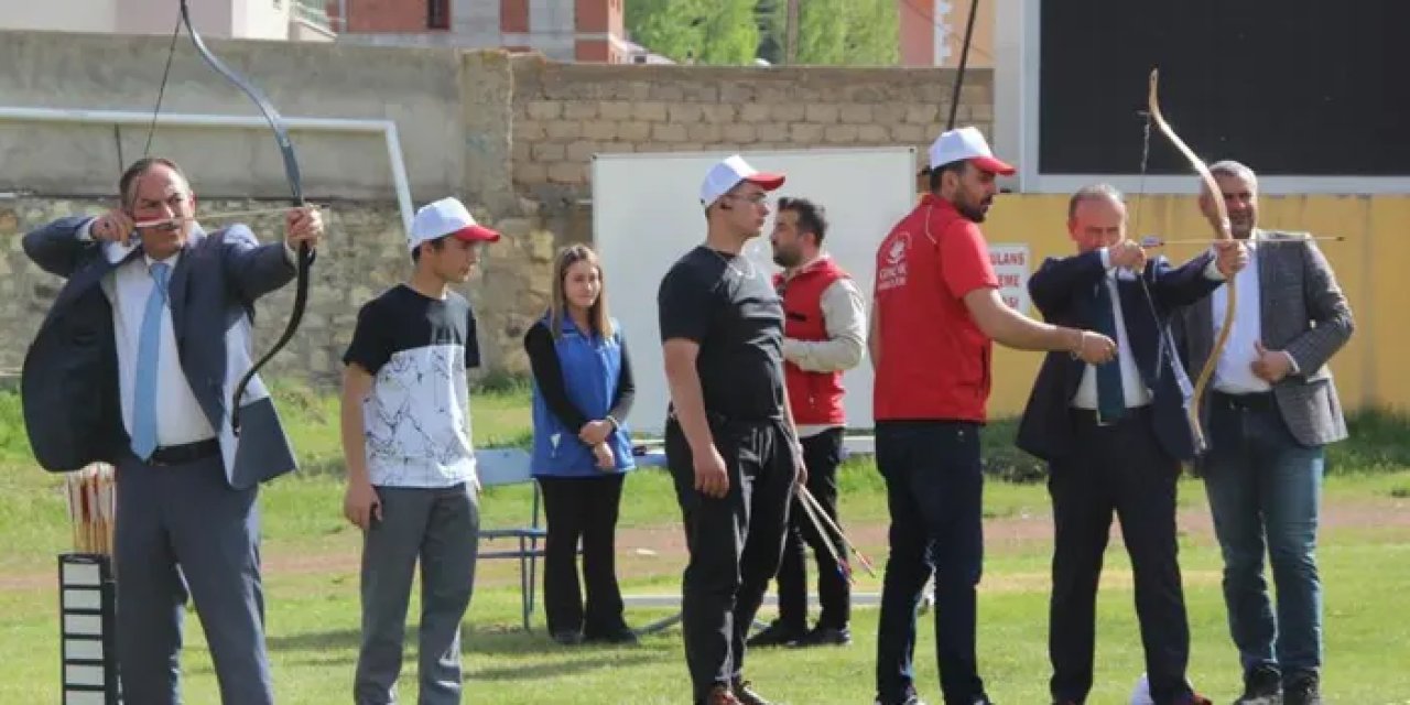 Bayburt’ta okçuluk turnuvası coşkusu!