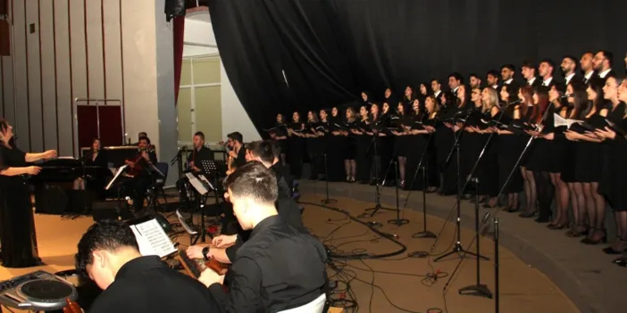 TRT THM Gençlik Korosu’ndan ‘Gençlik Haftası’na özel konser