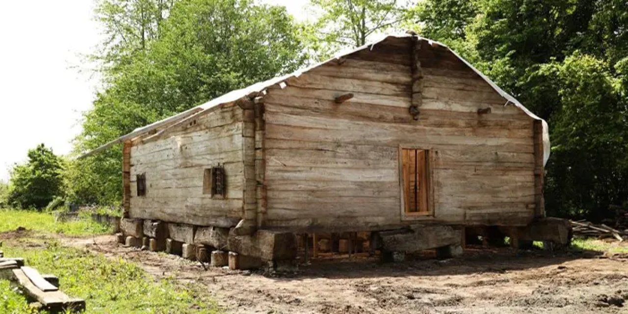 800 yıllık miras yeniden hayat buluyor: Çivisiz camide restorasyon sürüyor