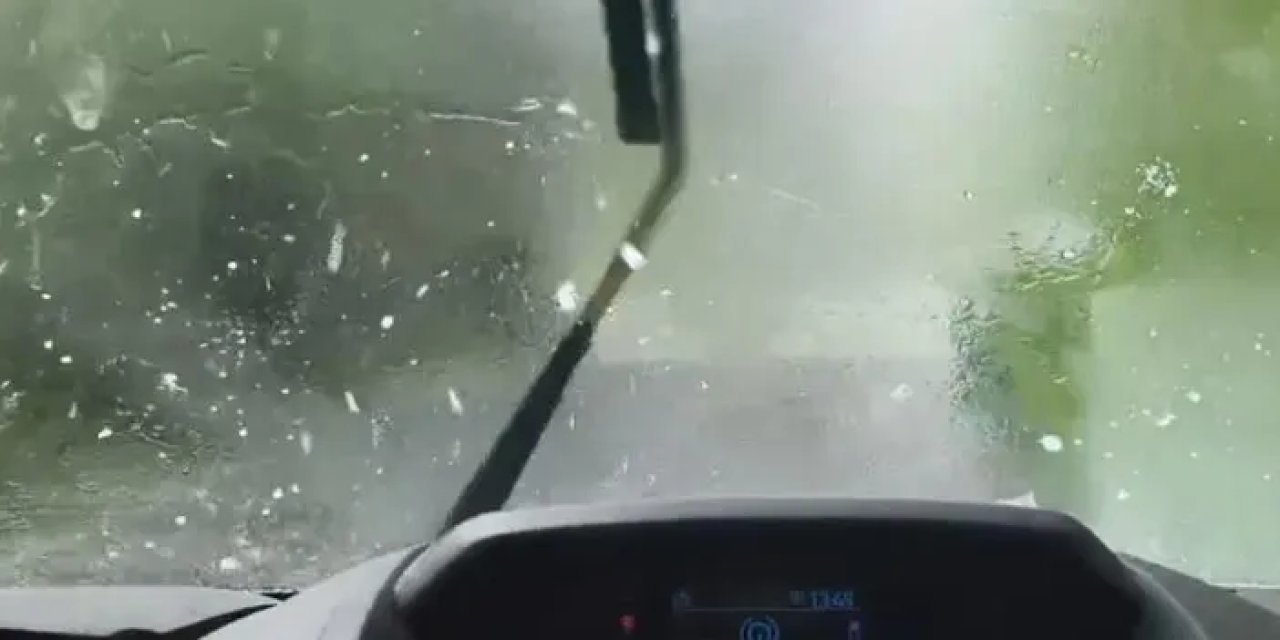 Artvin’de dolu vurdu! Silecekler yetişmedi