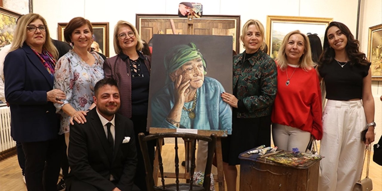 Trabzon'da "Renklerin İzinde Bir Ömür" adlı resim sergisi açıldı