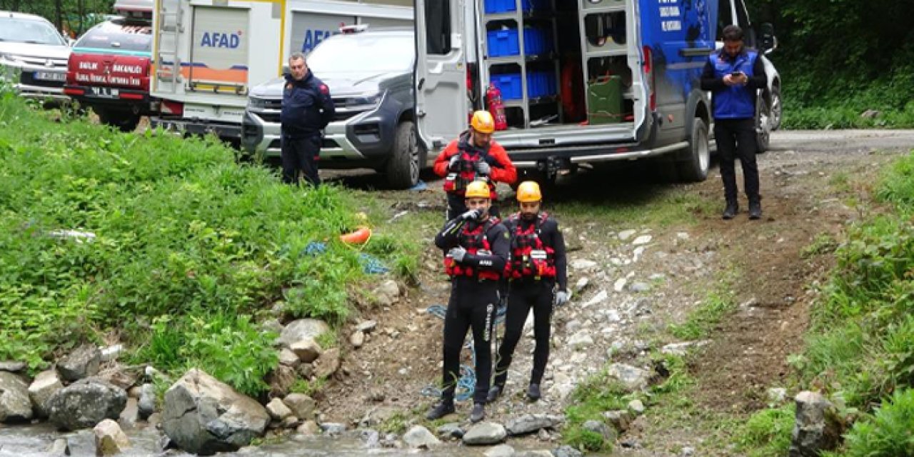 Trabzon'da akıntıya kapılan çocuk 5 gündür aranıyor