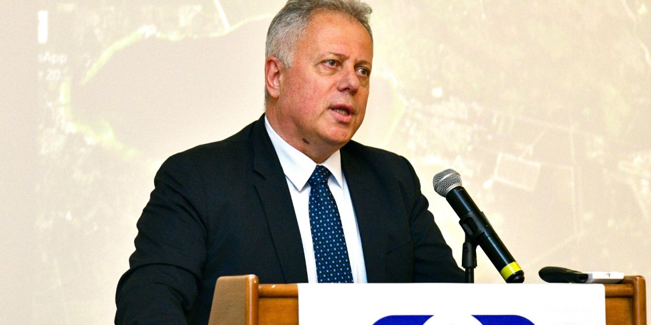 Trabzon'da kensel dönüşüm paneli "En güzel örneğini Trabzon'a kazandıracağız"