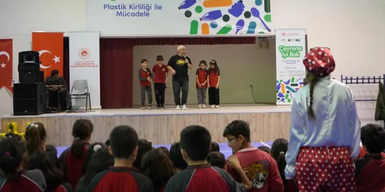 Bayburt’ta plastik kirliliğine oyunlarla dikkat çekildi!