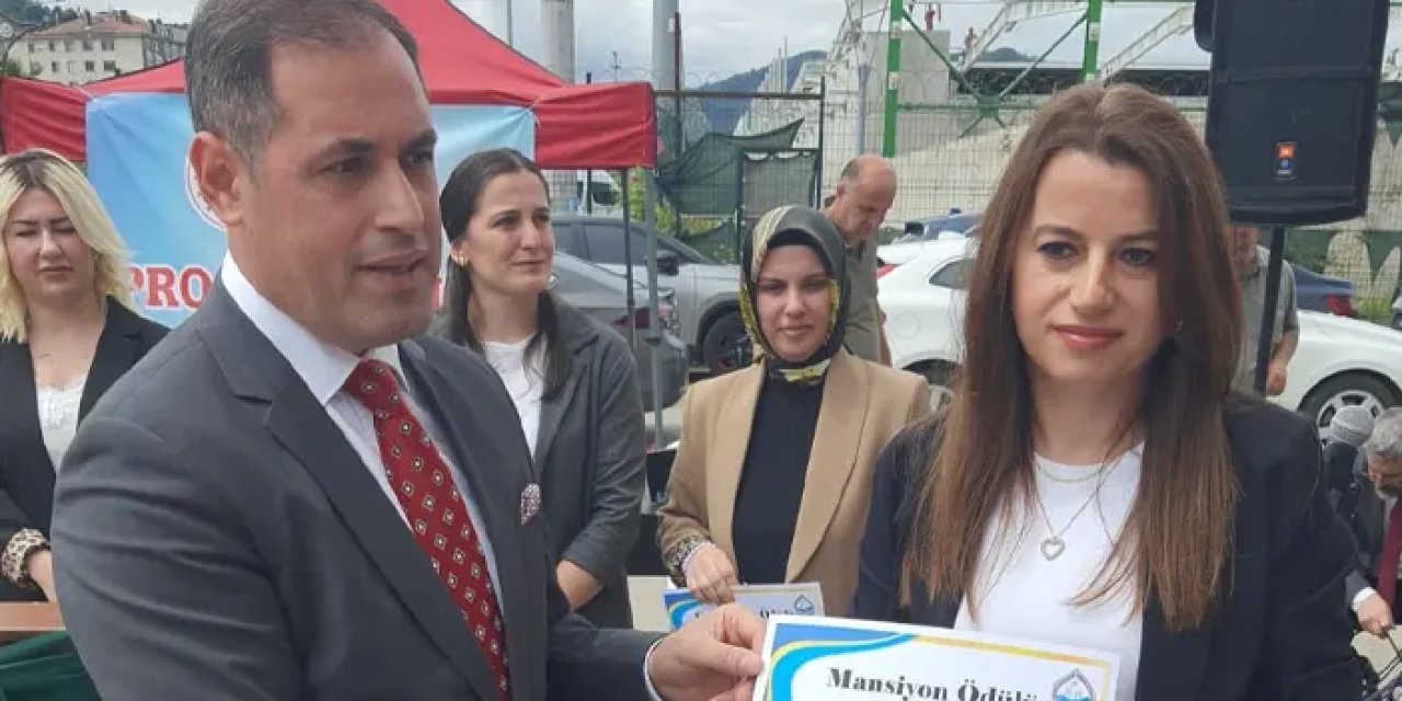 Giresun’a Özgü Ürün Tasarlıyorum yarışmasında dereceye girenler ödüllendi