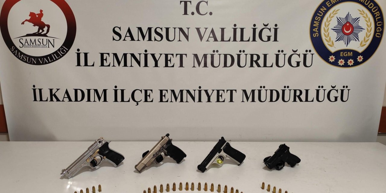 Samsun’da şok operasyon! Ruhsatsız silahla yakalandılar