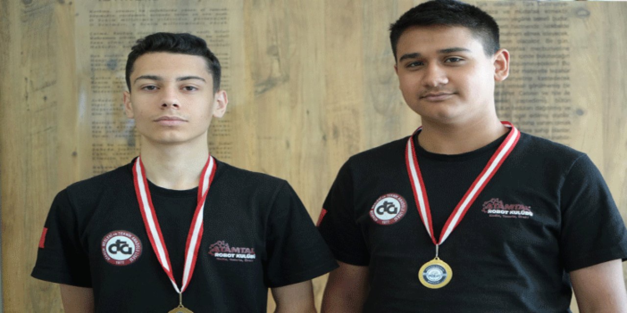 Samsun'da gençler tasarladıkları kol ile birinci oldular