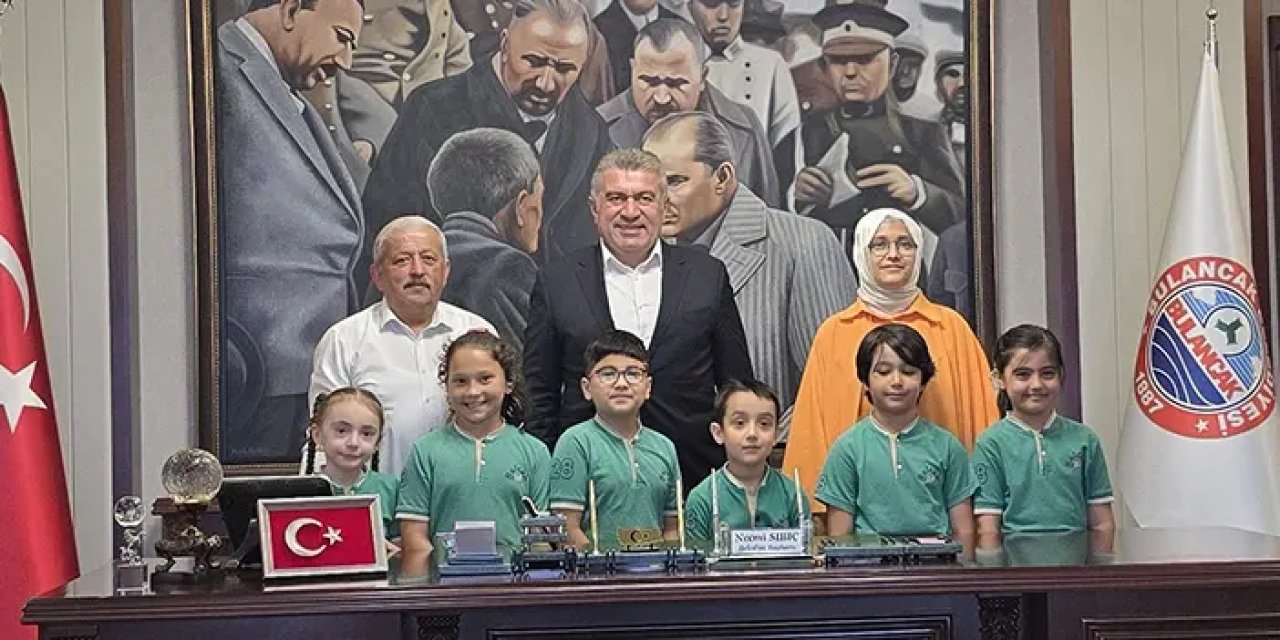 Bulancak'ta öğrenciler Başkan Sıbıç ile röportaj yaptı