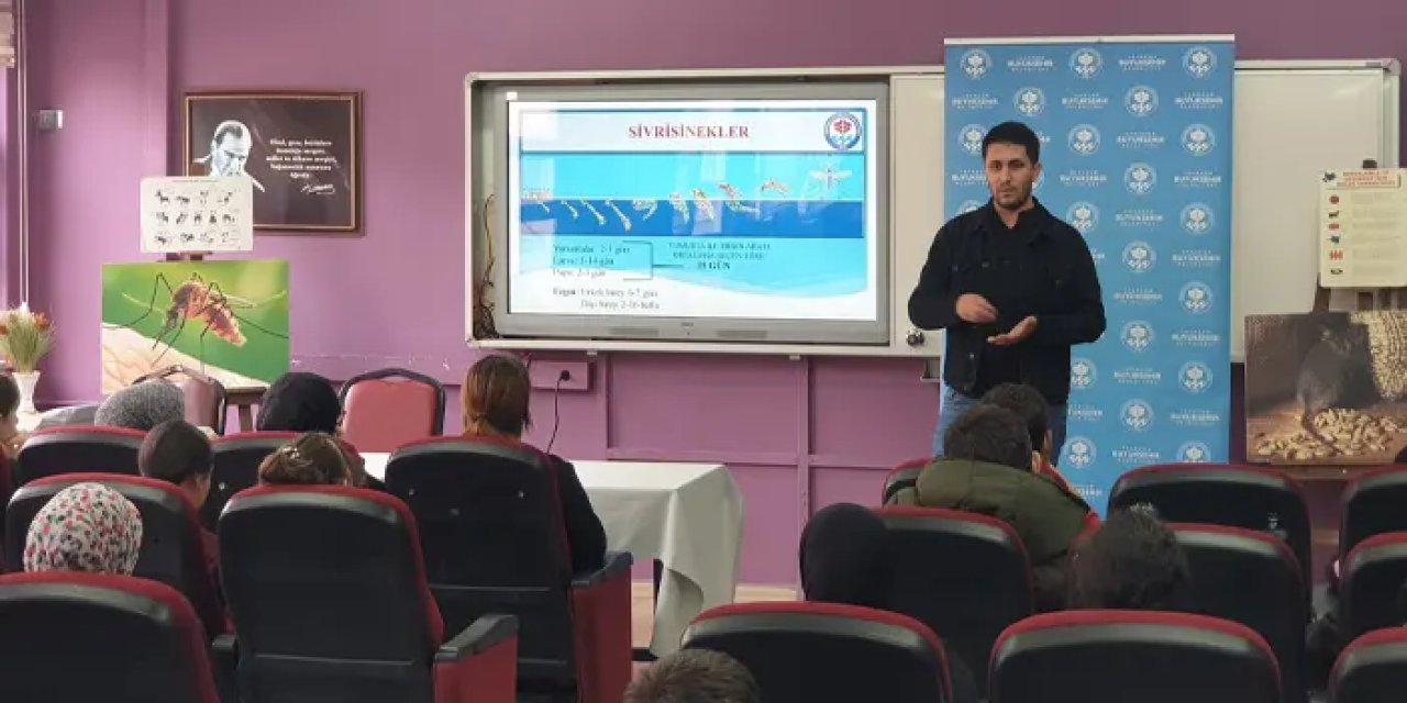 Trabzon’da bin 450 öğrenciye sokak hayvanları ve vektörle mücadele eğitimi!