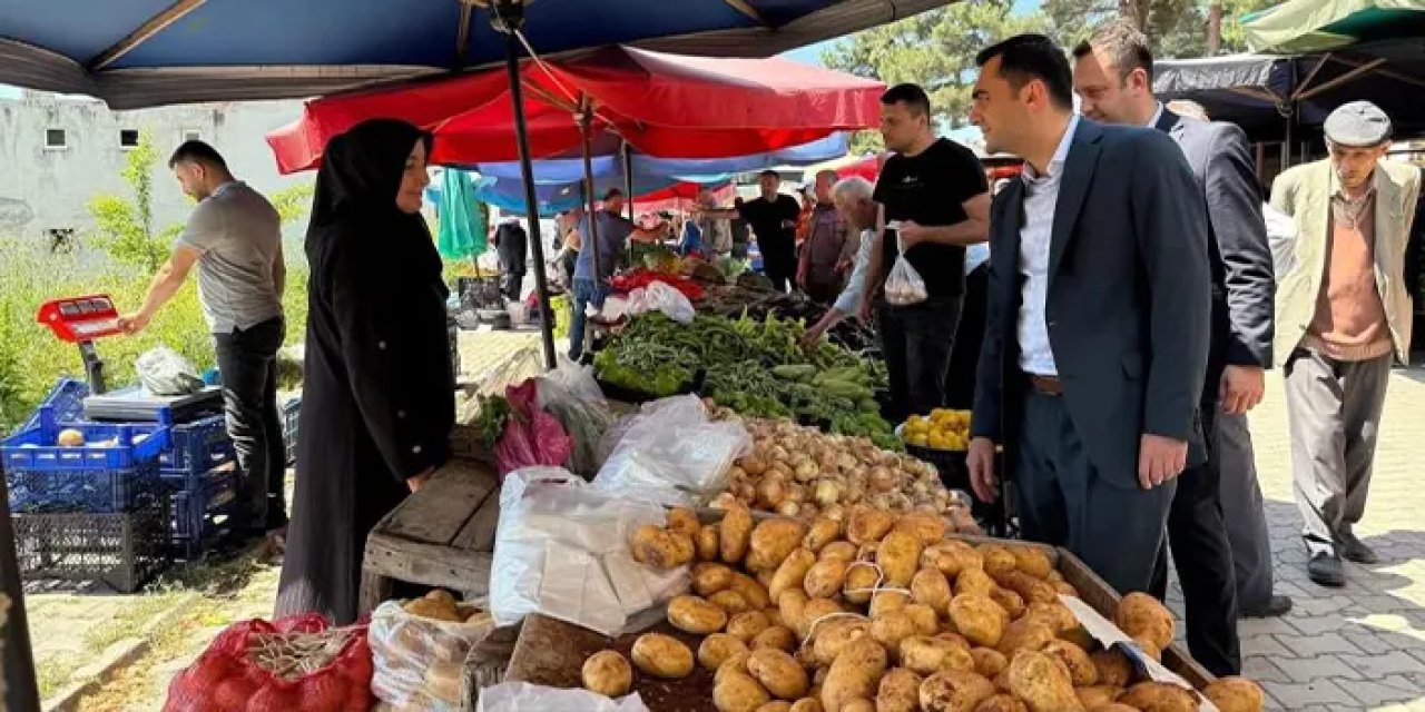 Samsun'da Kaymakam Taha Genç’ten pazarda bayram ziyareti!