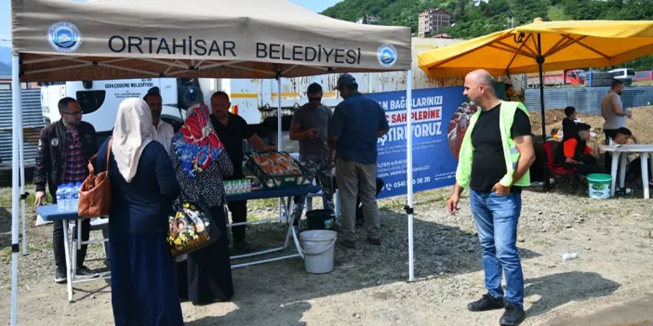 Ortahisar Belediyesi'nden anlamlı hamle: Bağış çadırları kuruldu