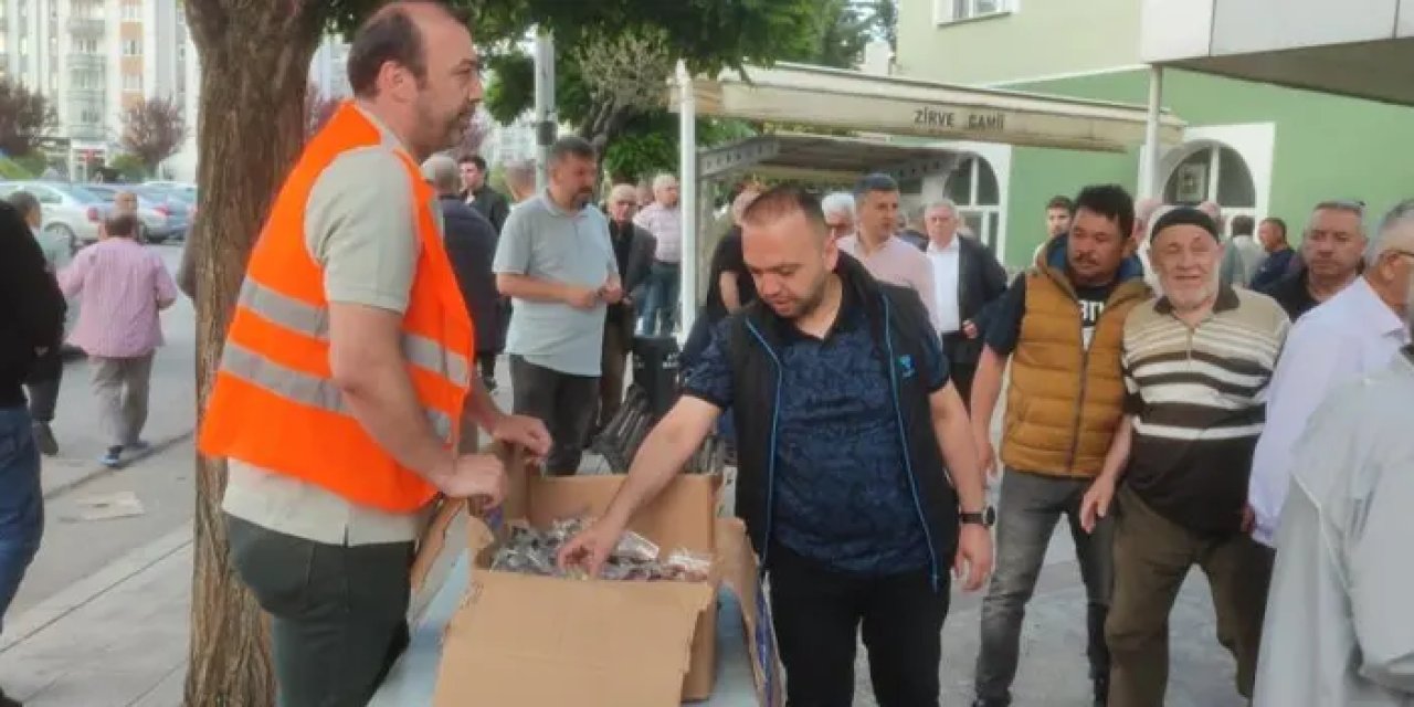 Atakum Belediyesinden bayram şekeri ikramı