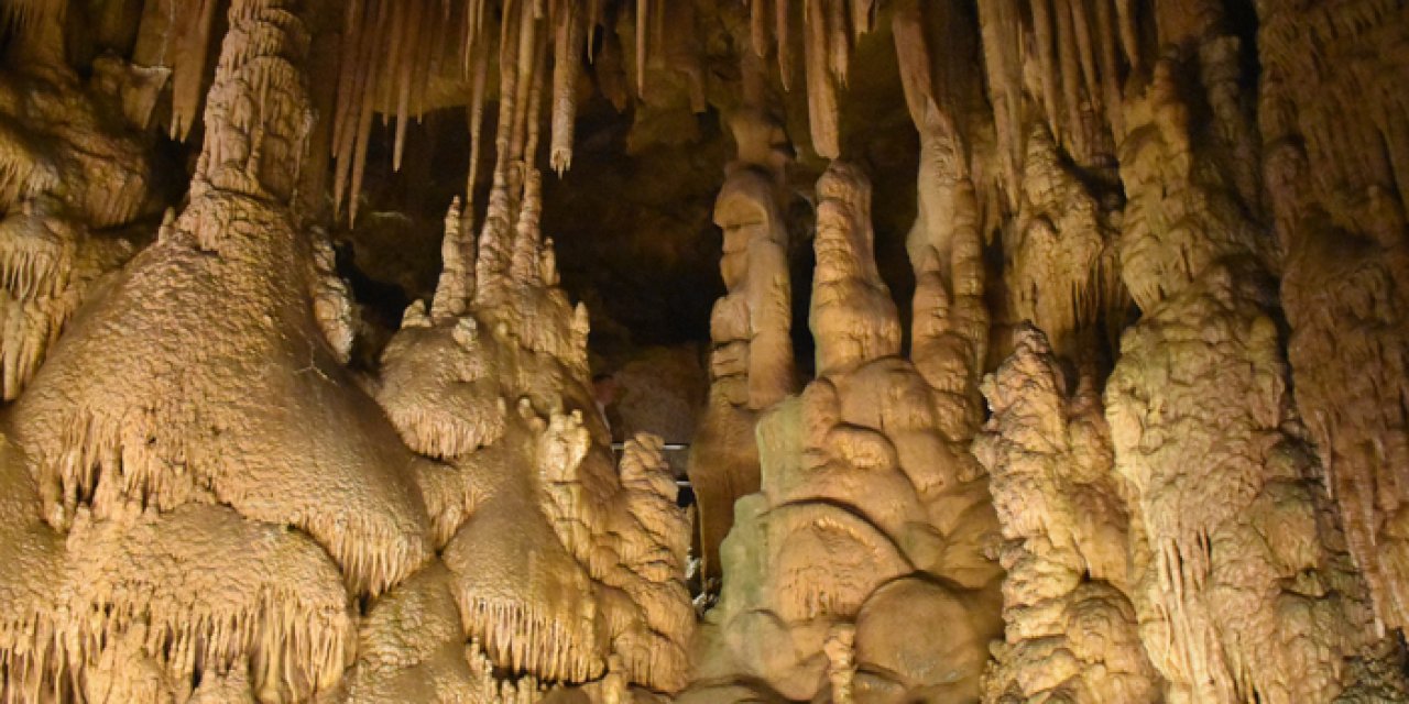 Gümüşhane’nin Karaca Mağarası’nda Kurban Bayramı yoğunluğu!