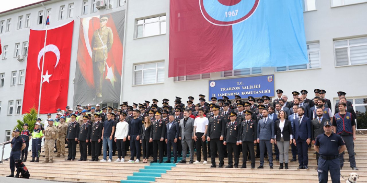 Trabzonspor'dan Trabzon İl Jandarma Komutanlığı'na ziyaret