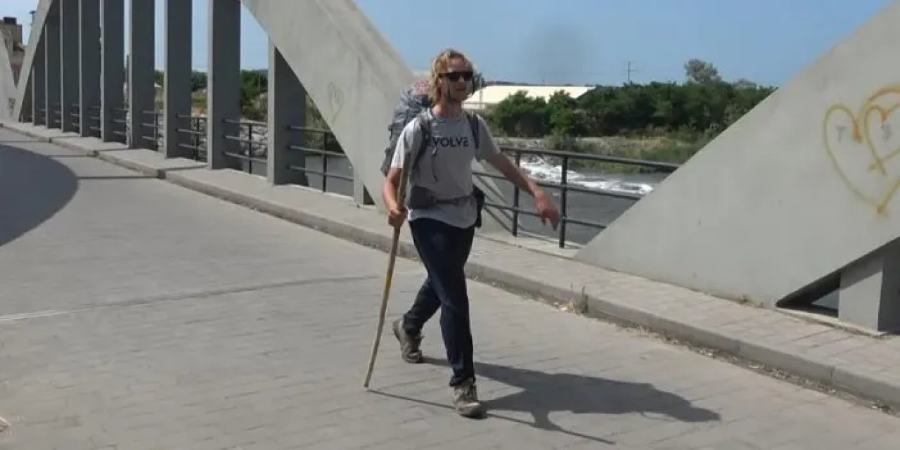 Otostopla dünyayı turunda sıra Samsun’a geldi!