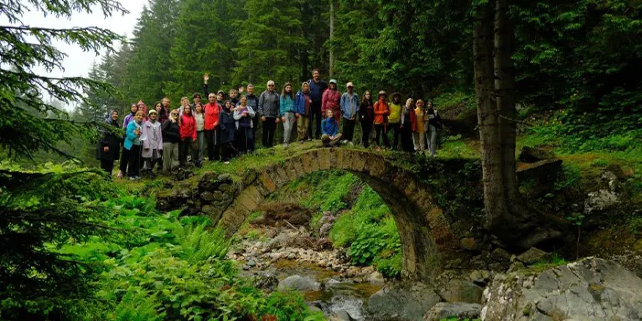 Gümüşhane'de doğanın kalbinde 14 kilometrelik tarih yürüyüşü!