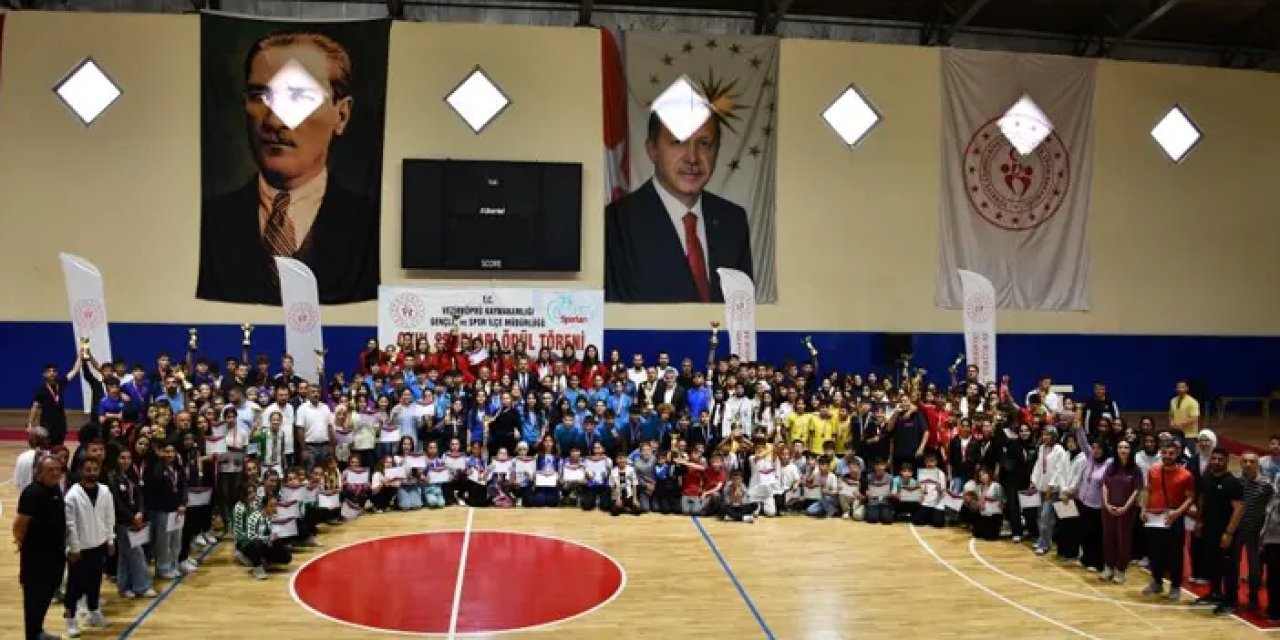 Samsun’da dereceye giren 452 öğrenciye ödül!