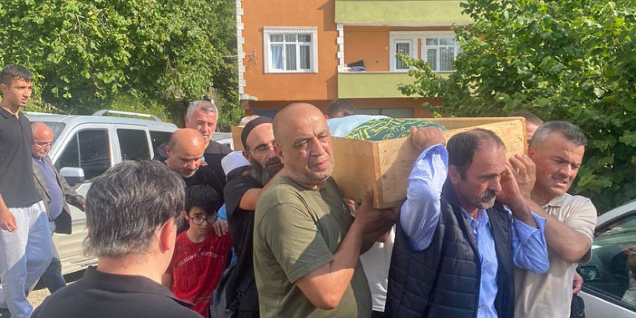 Giresun'da trafik kazasında hayatını kaybeden Mehmet Çağlar son yolculuğuna uğurlandı!