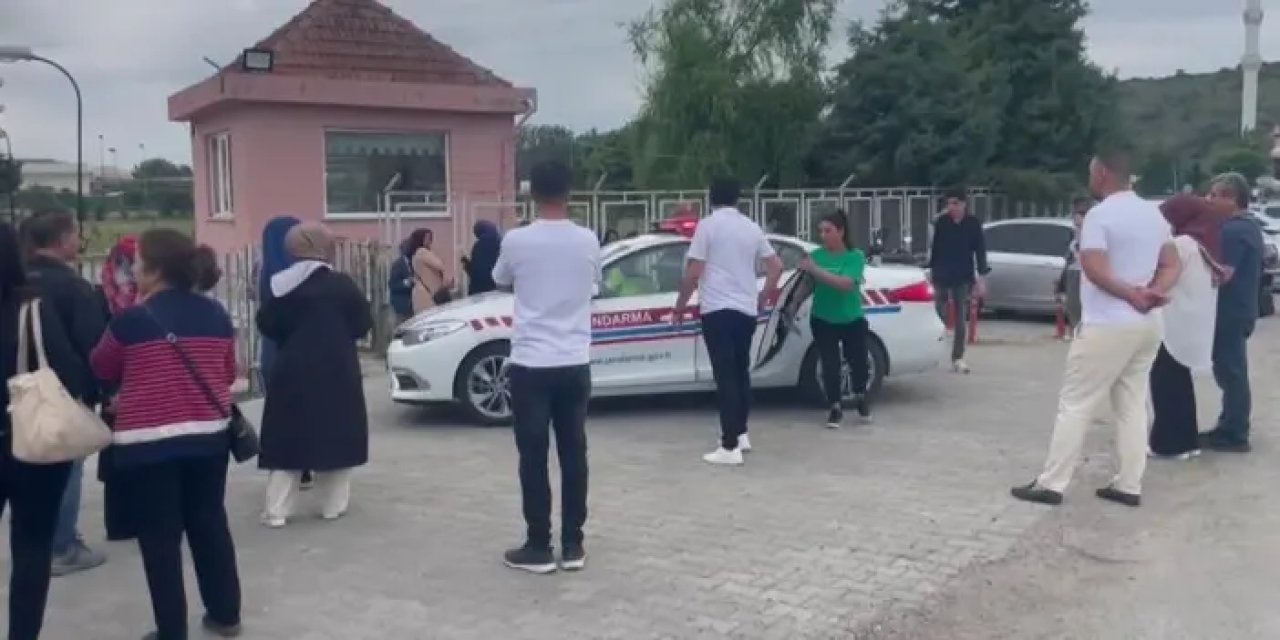 Samsun’da kimliğini unutan öğrenciyi Jandarma sınava yetiştirdi!